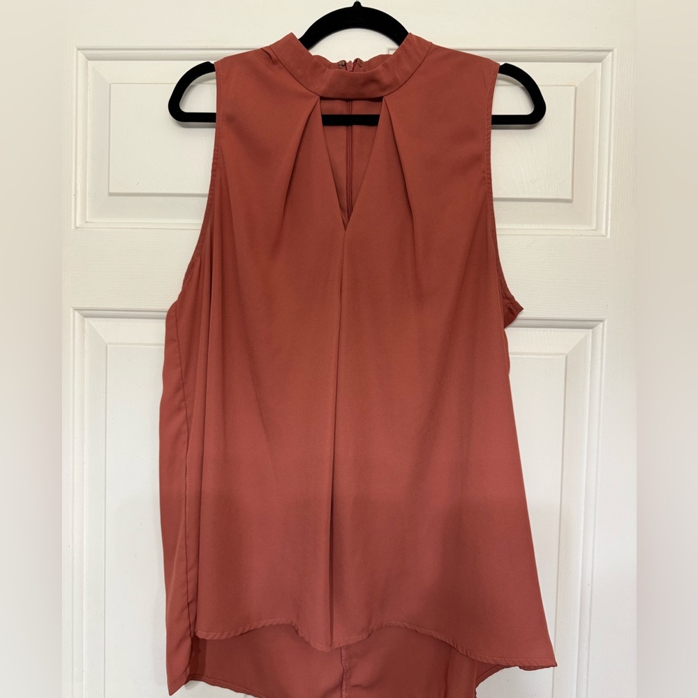 Rust Sleeveless Mock Neck Blouse – Size XL - Picture 3 of 3